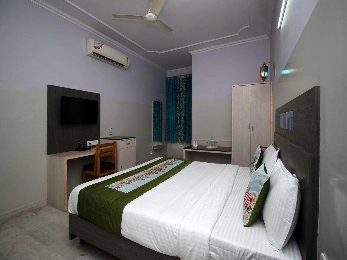 Oyo 1143 Hotel Rdb Palace Divisione di Divisione di Jaipur Esterno foto